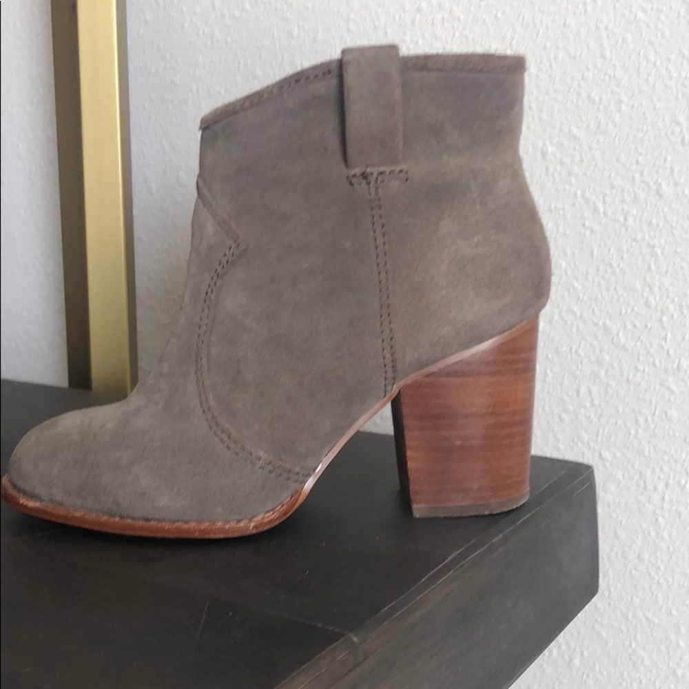 Splendid booties